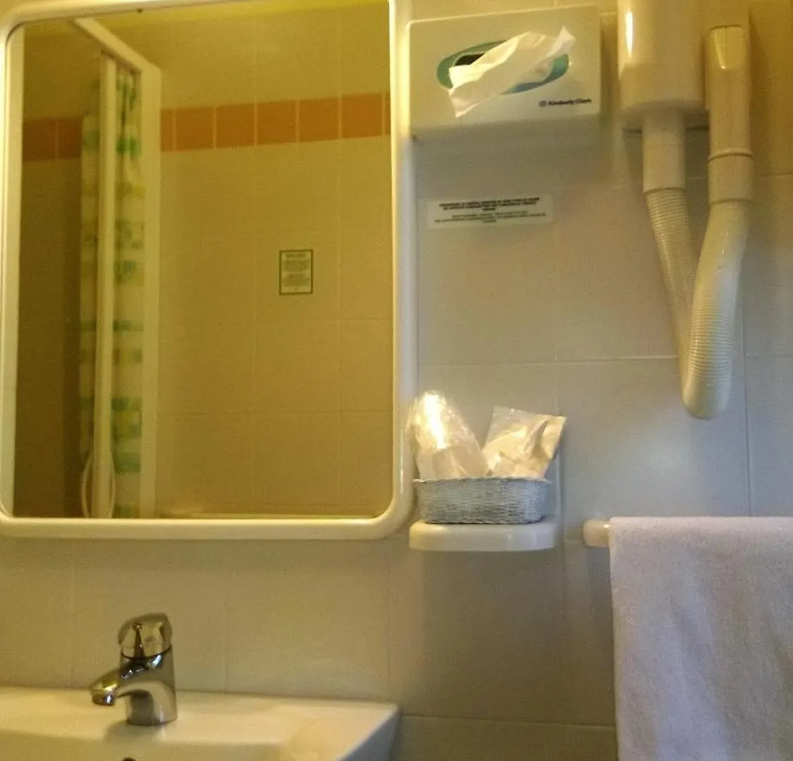 **  Hotel Capri Rimini Italië
